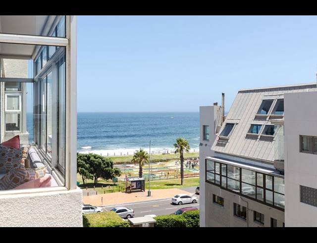 2 BEDROOM APARTMENT FOR SALE IN MOUILLE POINT